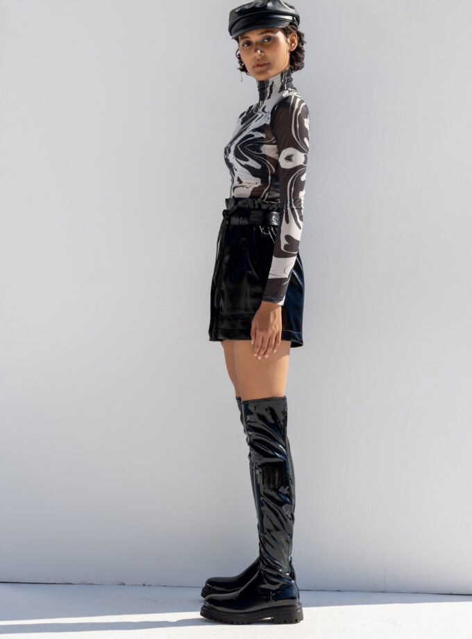 Suki Black&White Top